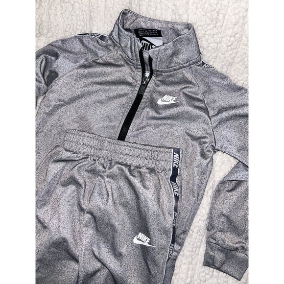 Nike Infant Boys' Tracksuit Dark Grey Heather 24 Months - Picture 2 of 3